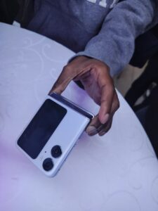 OPPO-Find-N2-Flip-PINK