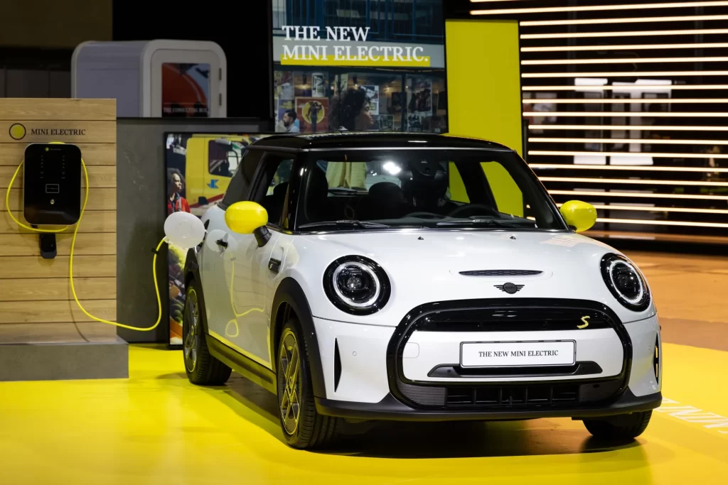 BMW Pauses Plan to Make Electric Minis in Britain